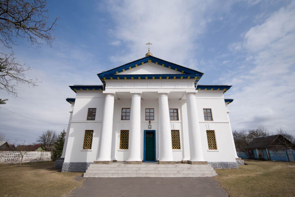 Свято-Екатерининская церковь в д. Гадичево