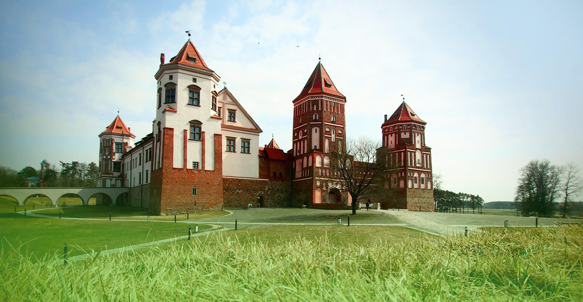 Мирский замок в Беларуси, история, развлечения, где находится, как ...
