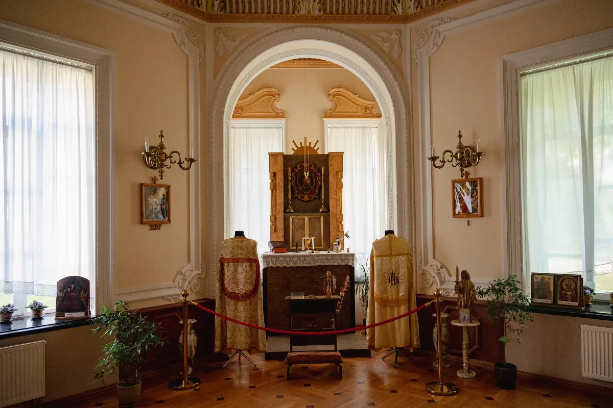 Красный Берег