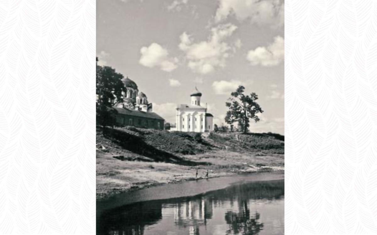 Спасо-Евфросиниевский монастырь. Вид с берега реки Полоты. Фото 1960-х годов
