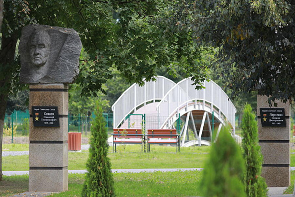 Аллея Героев в Белыничах