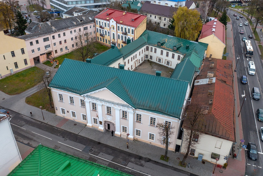 Бывший Дворец Хрептовича