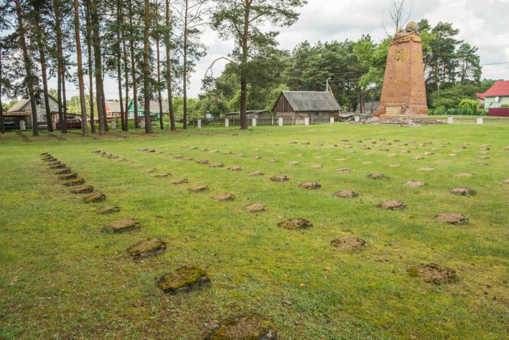 The World War I Soldiers’ Cemetery in the Village of Tomashovka