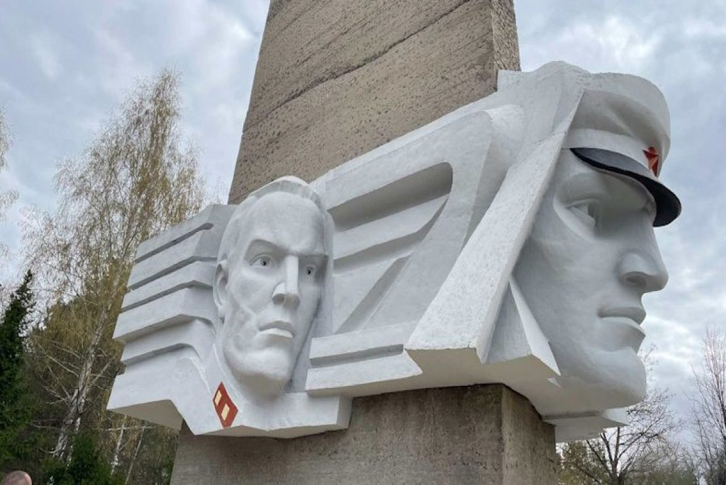 Памятник батальону милиции капитана К. Г. Владимирова