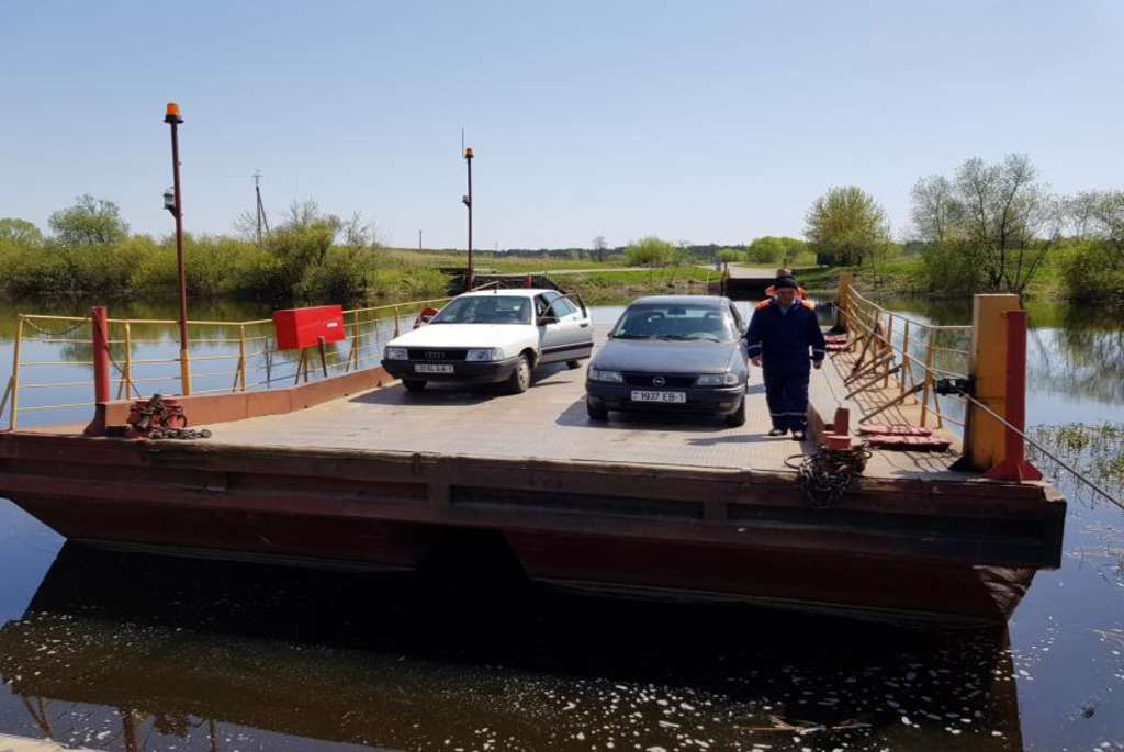 Паромная переправа в Дубое