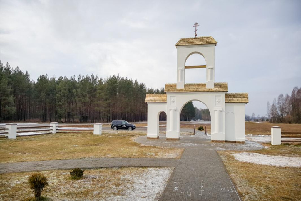 Святой источник в Ракове