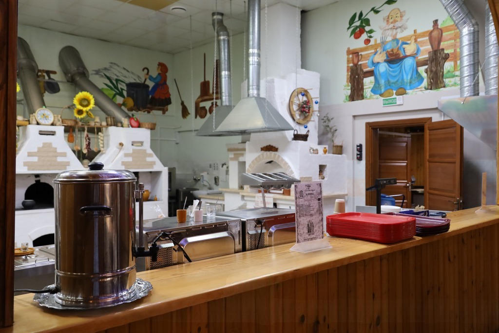 Закусочная «Хата Деда Мороза»