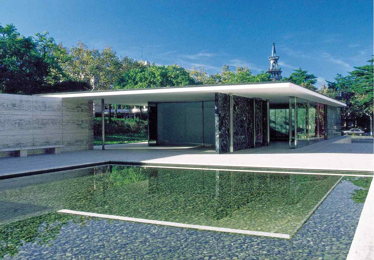 
			<p>Павильон Германии на Всемирной выставке в Барселоне (1928), арх. Л. Мис ван дер Роэ</p>
			